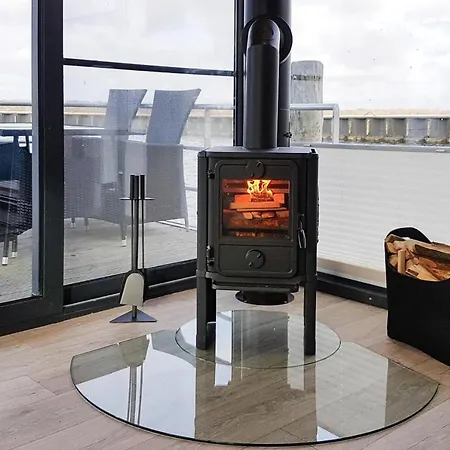 Hausboot Floating House Leni In * Ribnitz-Damgarten