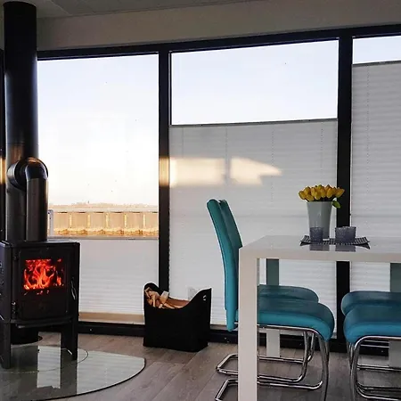 Hausboot Floating House Leni In Ribnitz-Damgarten