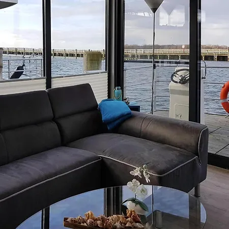 Hausboot Floating House Leni In Ribnitz-Damgarten